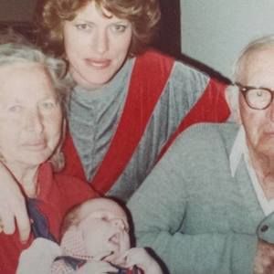 Meet your Posher, Deborah